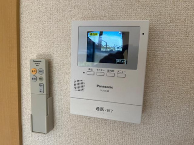 【内装】 | プレッソ　リーバ | カメラ付インターホン