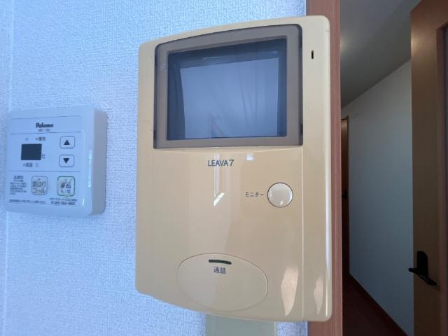 グランドールヒルズの内装|カメラ付インターホン