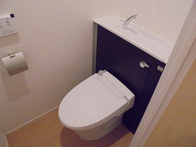トーク鷹の羽　Ⅴのトイレ