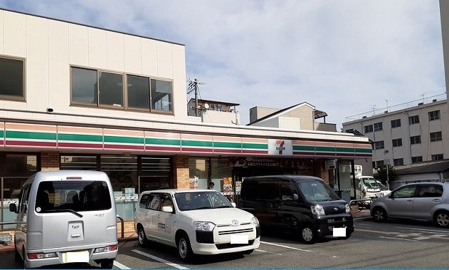 Ｓｐｅｒａｎｚａ　Ｒの周辺|セブンイレブン様まで800m