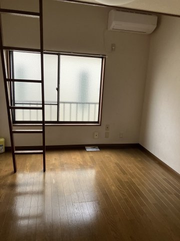 プリムローズ西荻の内装