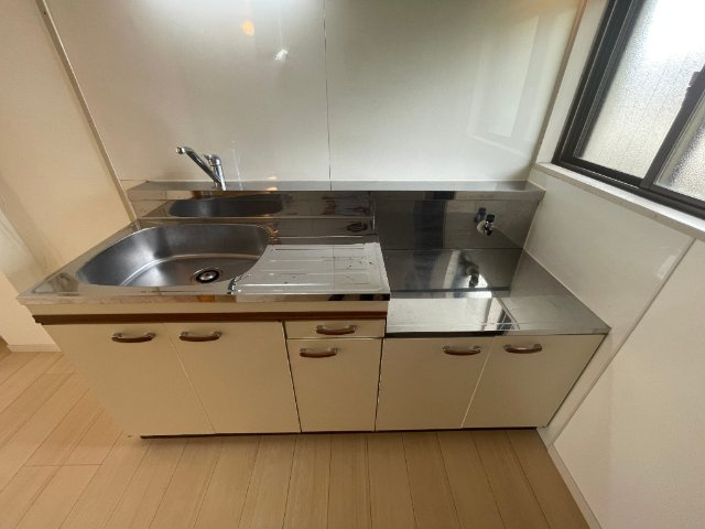 第百マンションのキッチン