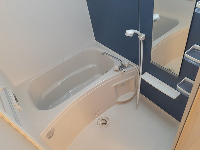 バールハイトＡの浴室|コンパクトで使いやすいお風呂です