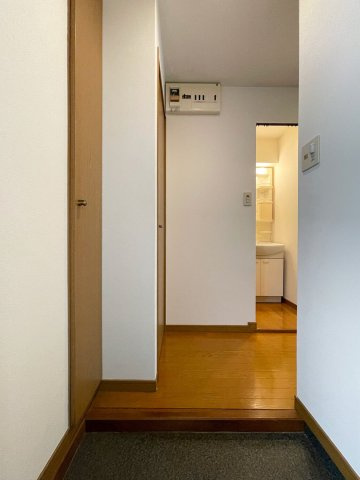 【玄関】 | プレシャス天神南