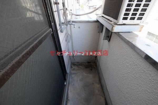 オロヒルズ弁天町のバルコニー|参考写真。反転タイプです。