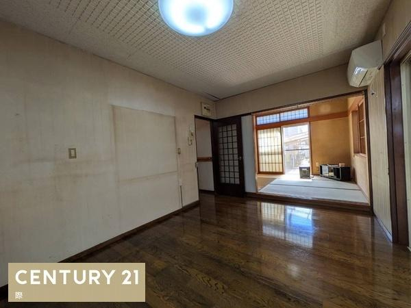 和歌山市榎原　中古戸建の居間・リビング