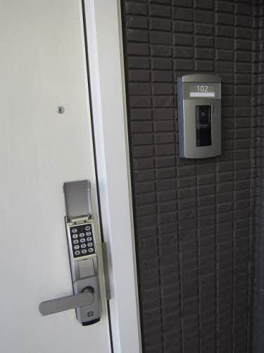 サザンルミエの玄関