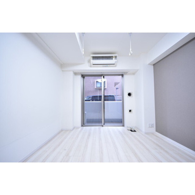 【内装】 | Court Blanche