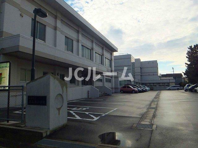 ラ・ルジュ・アンの周辺|直江津小学校まで350m