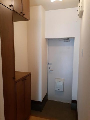 サンハイツ高根の玄関