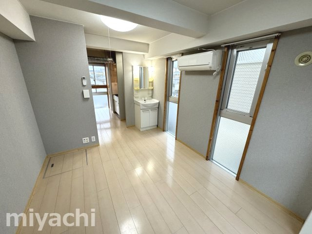 カメゾン南昭和の洋室