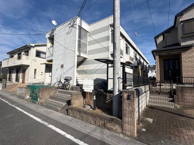 レオパレスムツミハイツ東大宮の外観