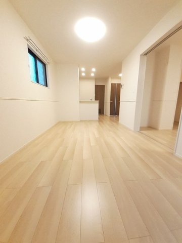 シャルールの居間・リビング