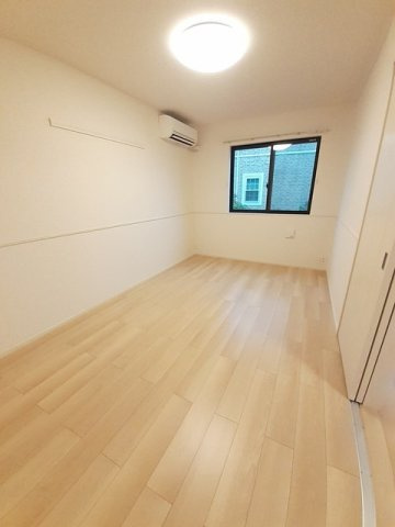 シャルールの内装