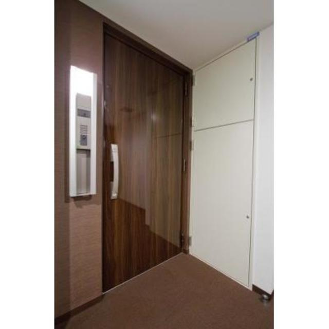 パークリュクス西麻布の玄関|※写真は同タイプ住戸です。