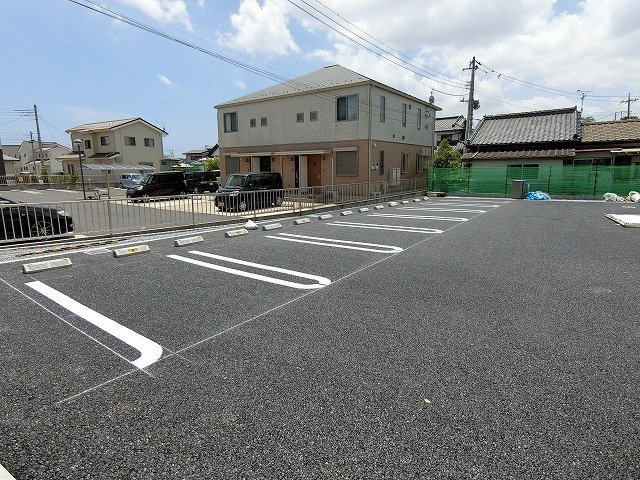 サンルタンⅡの駐車場|駐車スペースもあります