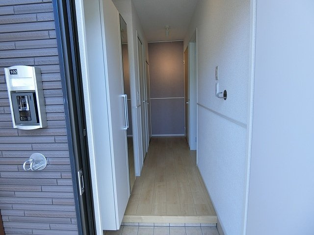 サンルタンⅡの玄関|ゆったりとした玄関です