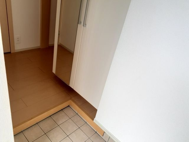 レジデンスヒルＮ　Ⅵの玄関