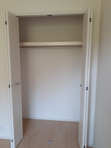 メゾン　ド　シャルマンの収納