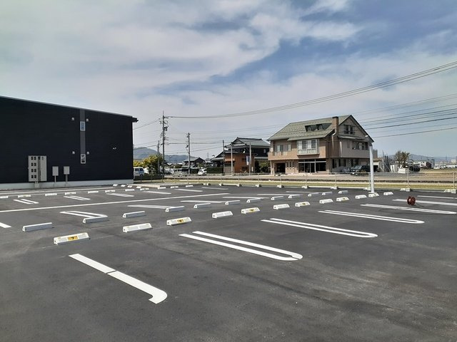 フェリス　ルガール　Ⅰの駐車場