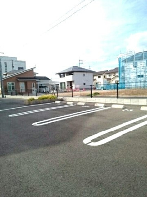 【駐車場】 | ニーラスク　Ｂ