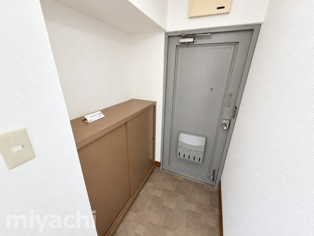 ガーデンプレイス城東の玄関