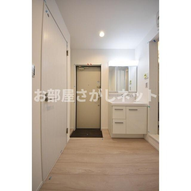 ラ・ペルラレグノ蓮根Ⅰの玄関