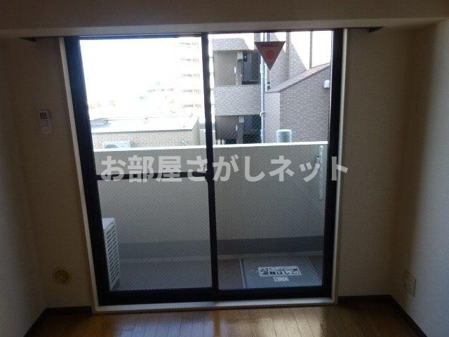 菱和パレス三軒茶屋壱番館【おとり物件なし】#学生・社会人にオススメ！初期費用分割払いOK！の洋室