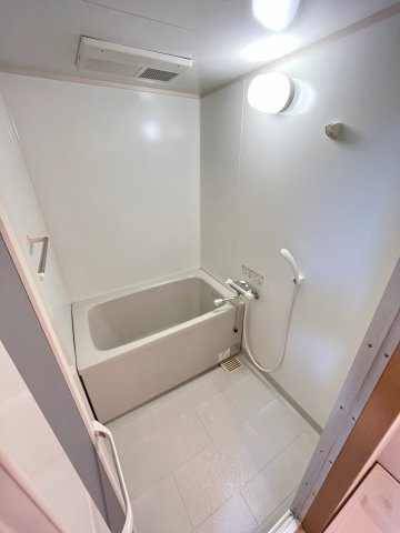 サンモール塩屋の浴室