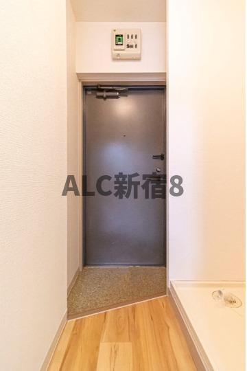 カテリーナ笹塚の玄関