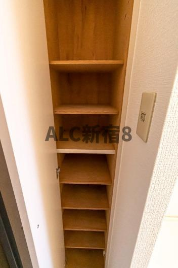 カテリーナ笹塚の収納