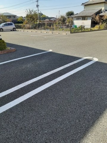 ルート３＆Ｍ・ＹⅥの駐車場|駐車場に車を止められます