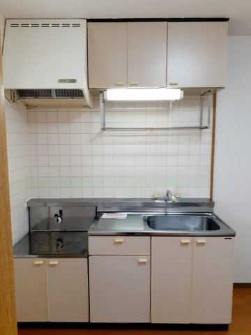 ニューシティ広川（Ｂ）のキッチン|コンパクトなキッチンで掃除もラクラク