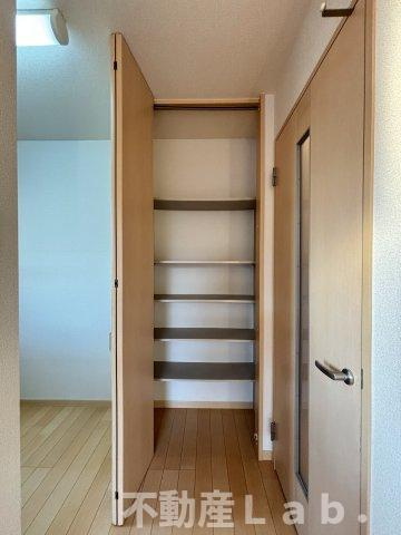 メロディの収納|※同一建物別号室のお写真です。
