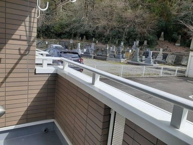 イースト．ウィングのバルコニー