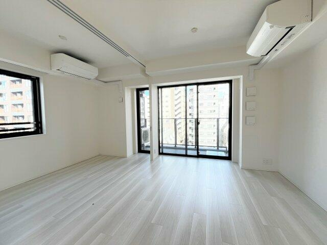 アクシルコート日本橋本町の居間・リビング