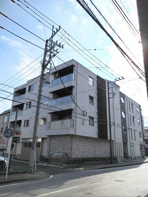 ソレーユみなとみらいの外観