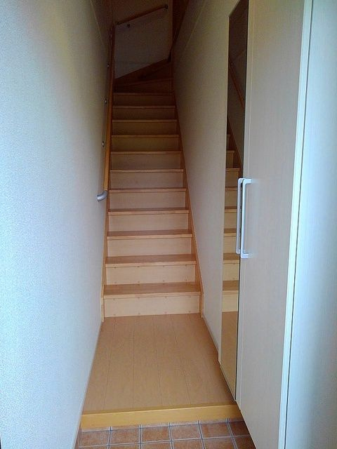 ウィステリアの玄関