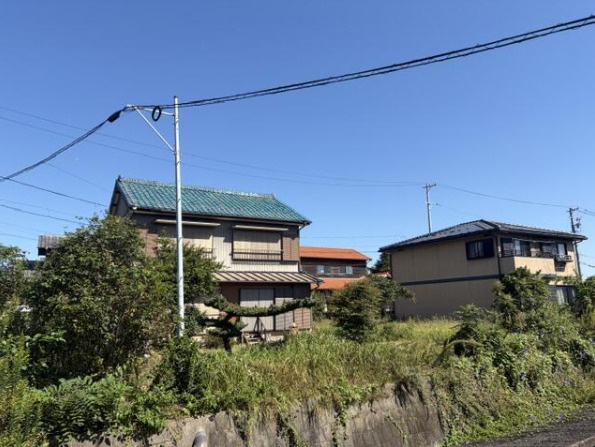 知多郡武豊町字迎戸　売り土地の前面道路含む現地写真
