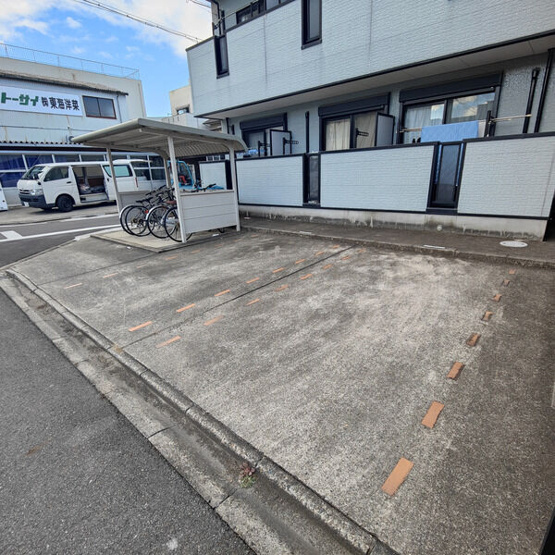 【駐車場】 | サン香呑