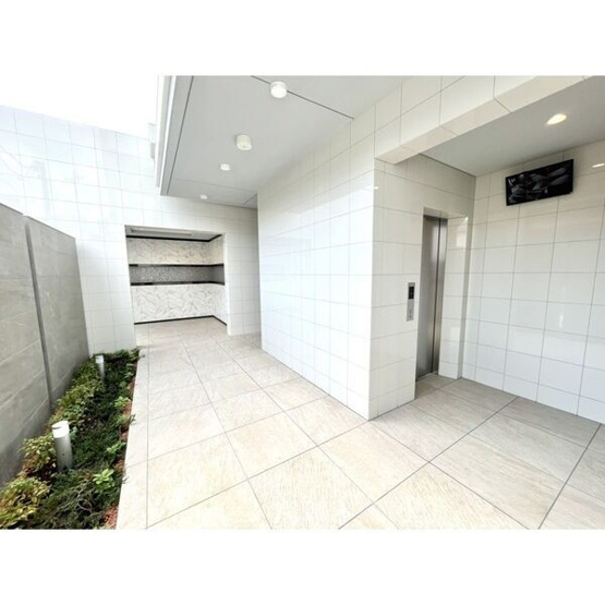 【ロビー】 | RAFFLE OZONEⅡ -South Garden-