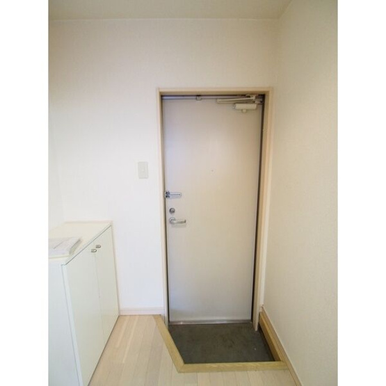 【玄関】 | シャムロック熱田E棟