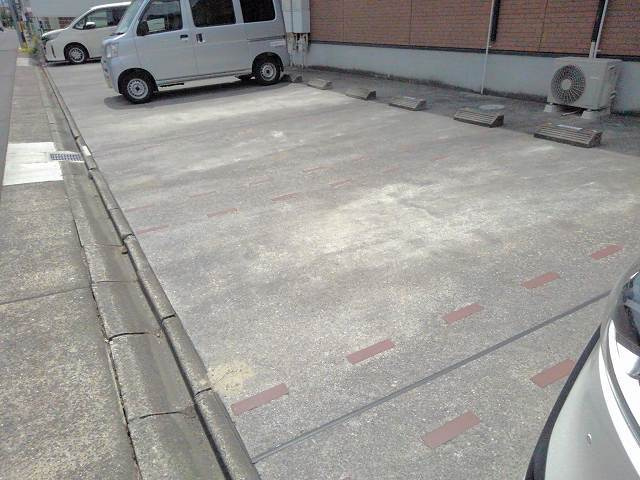 【駐車場】 | ミルト・ブリーゼN