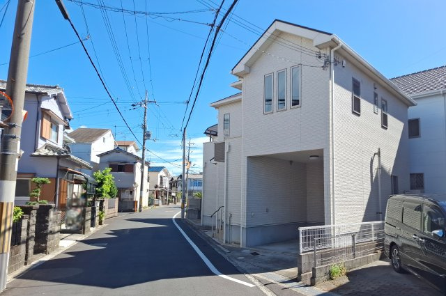 岸和田市池尻町の前面道路含む現地写真|前面道路を含む外観