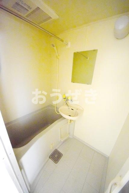 ファインクレスト伊勢町の洗面所
