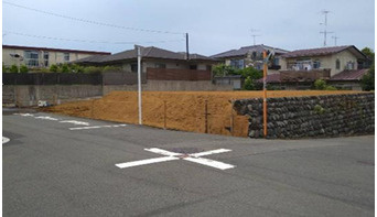 【前面道路含む現地写真】 | 座間市立野台３丁目　新築戸建て　全３棟【仲介手数料無料】