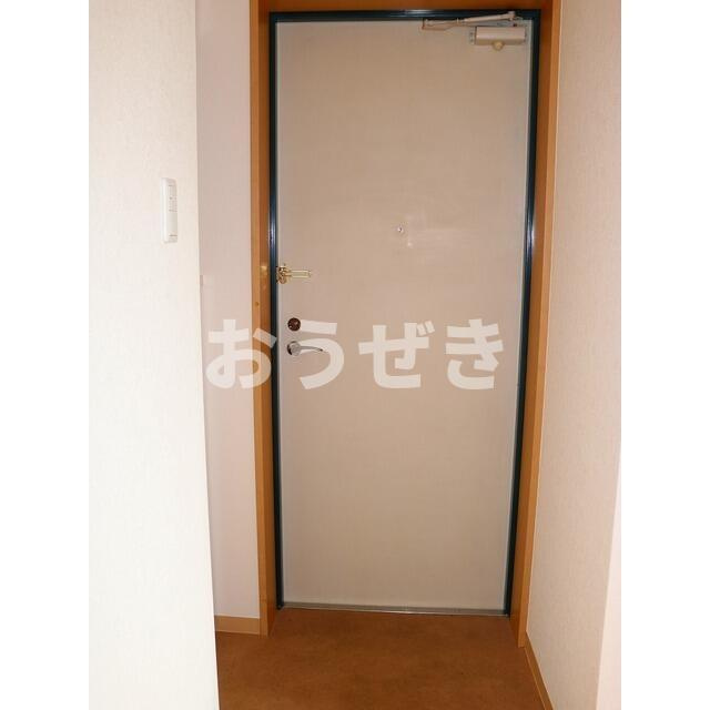 オーシャン本牧の玄関