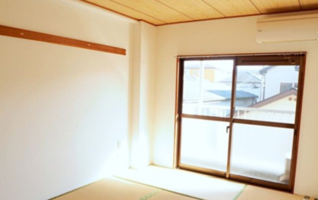 ロイヤルパレス寒川の和室