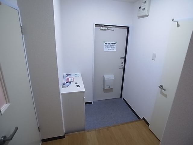 神戸市須磨区大田町６丁目のアパートの玄関