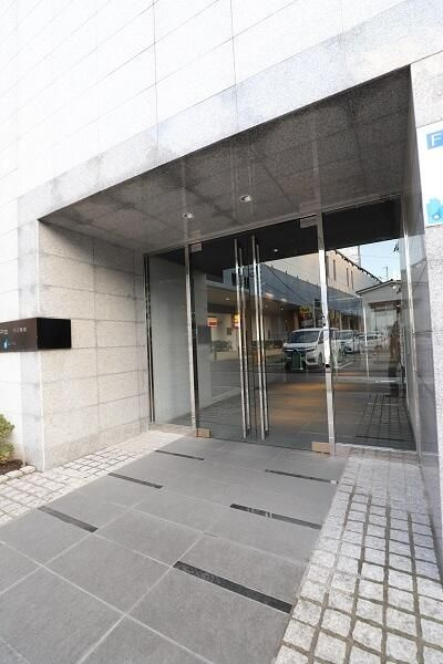 ＤＩＰＳ赤羽駅前のエントランス